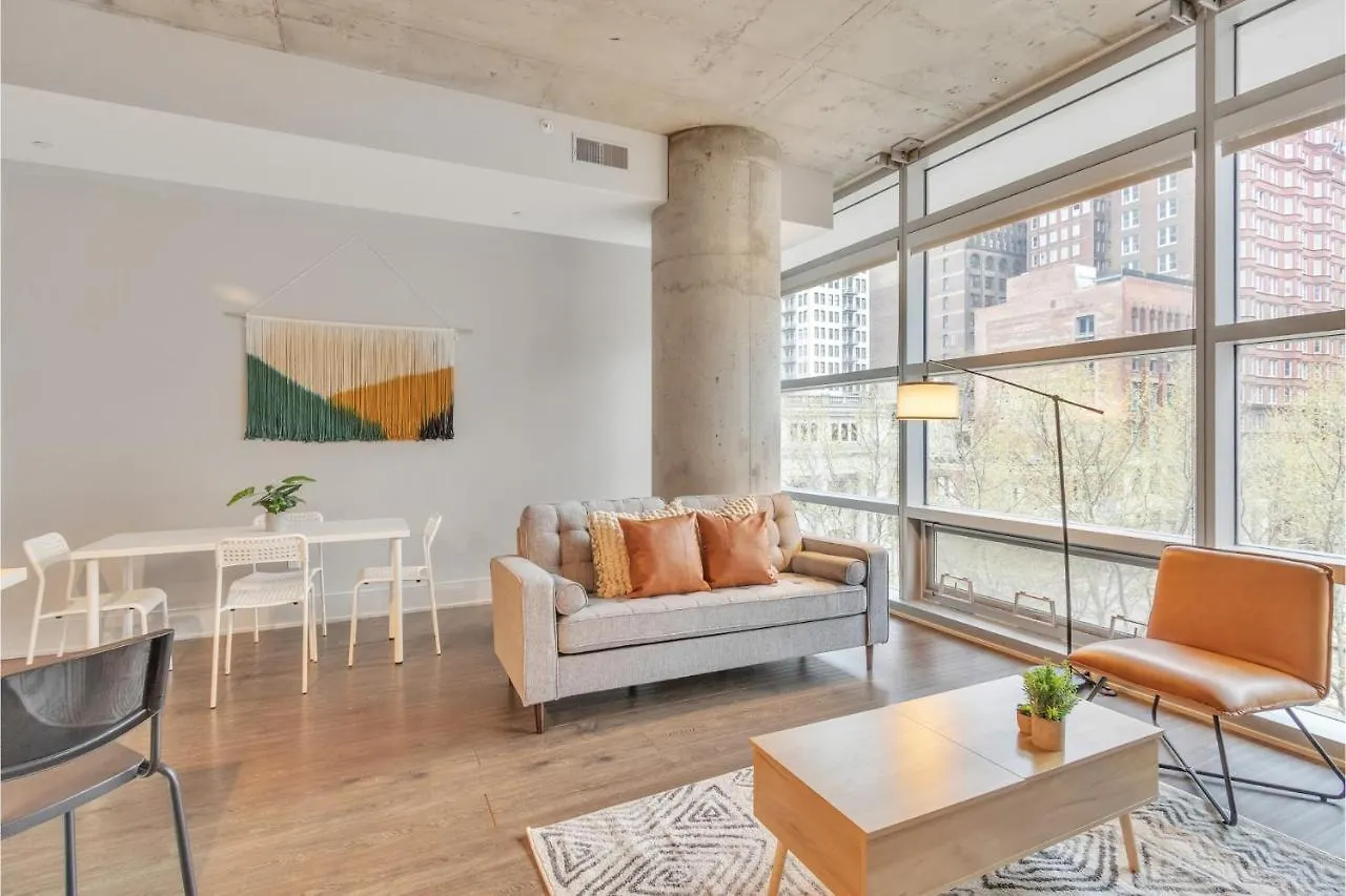 Frontdesk Tower At Opop Apts Downtown St Louis Apartment Saint Louis United States